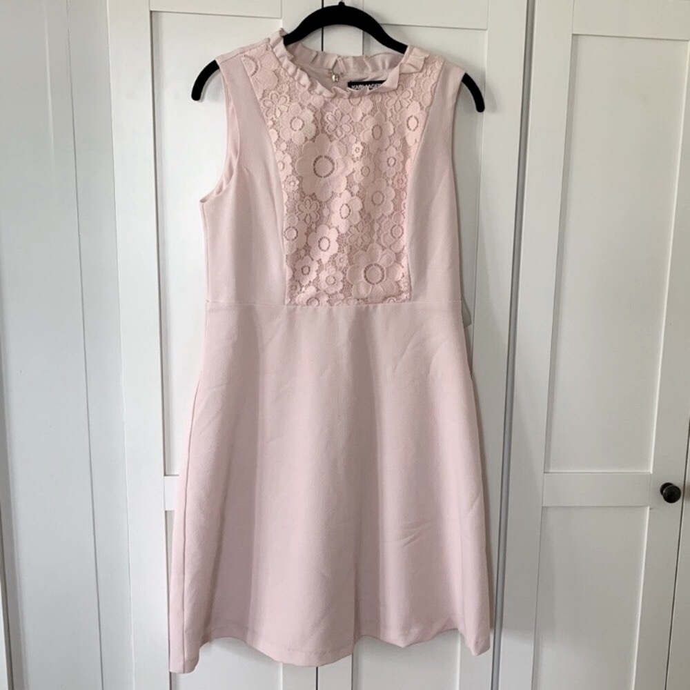 🌸🎀🌸 Karl Lagerfeld Lace & Ruffle Detail Dress